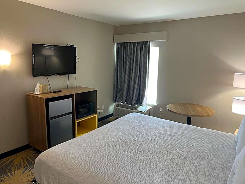 Days Inn by Wyndham LaPlace- New Orleans