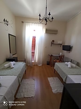 2 Beds