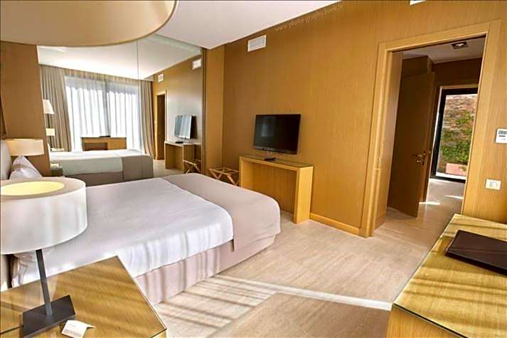 Photo 1 of 4 of Suite, Pool View