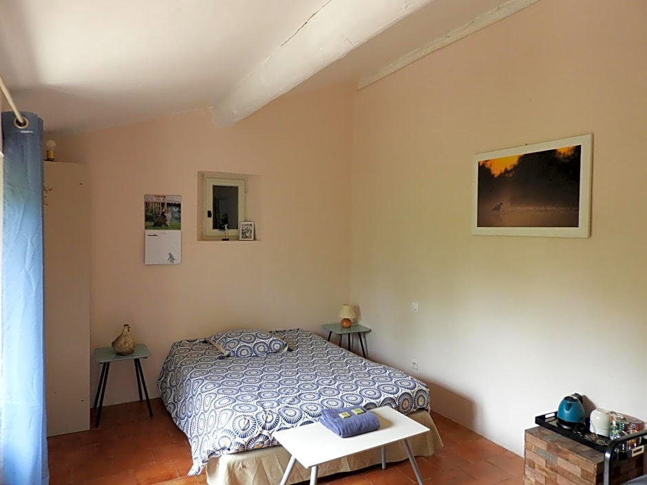 Chambre au calme chez des particuliers