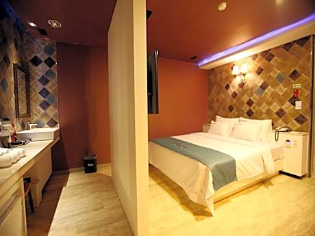 Standard Double Bed Room