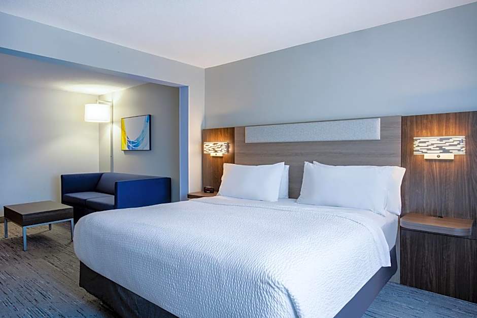 Holiday Inn Express & Suites Bradenton East-Lakewood Ranch By IHG