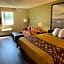 Super 8 by Wyndham Clinton