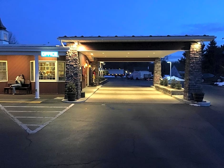 Landmark Motor Inn