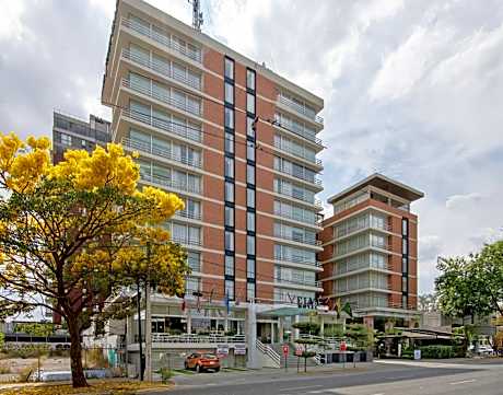 Hotel Velvet Plaza