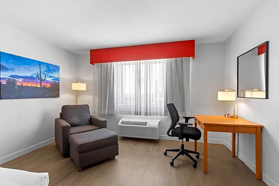 Red Lion Inn & Suites Goodyear - West Phoenix
