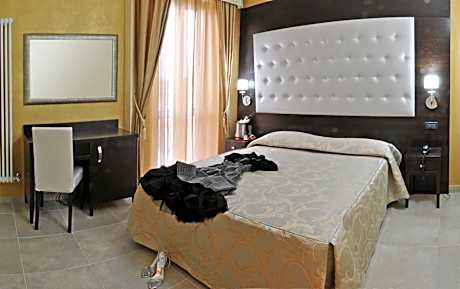 Double or Twin Room with Balcony