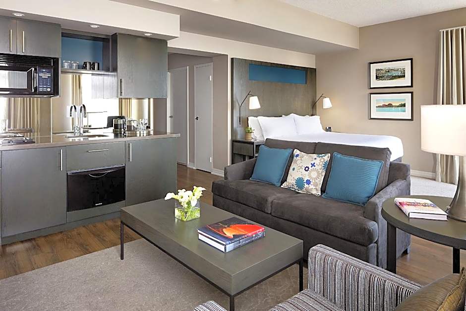 One King West Hotel And Residence