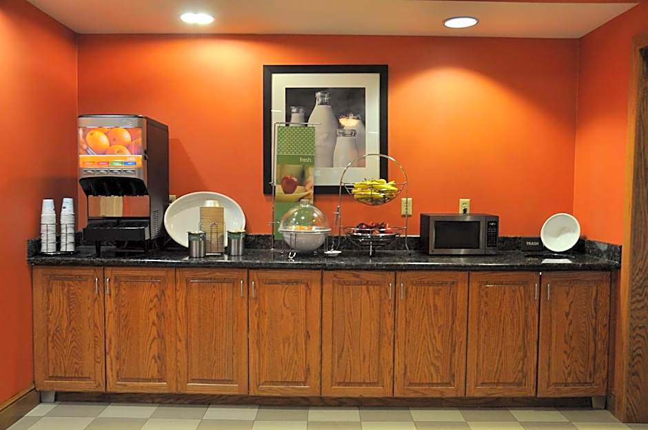 Hampton Inn By Hilton Stony Creek, Va