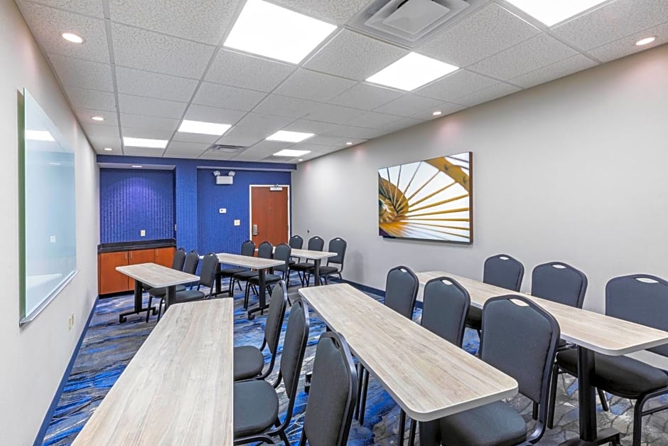 Fairfield Inn & Suites Tulsa Downtown Arts District