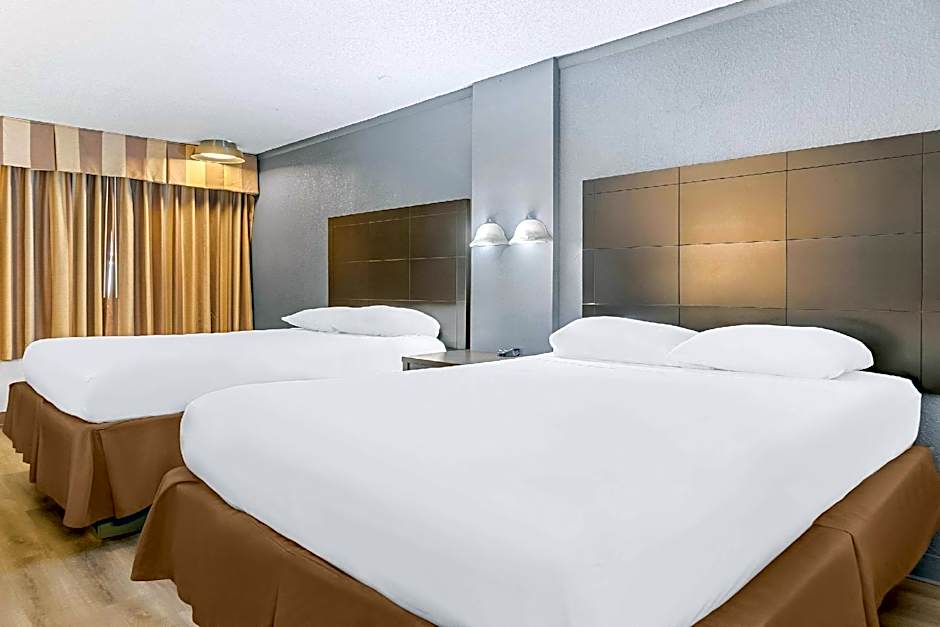Rodeway Inn & Suites