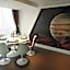 Planet Hotel