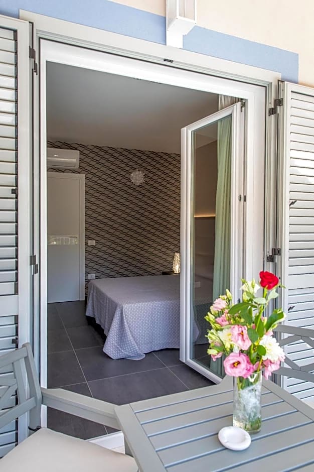 4Essences Boutique Rooms