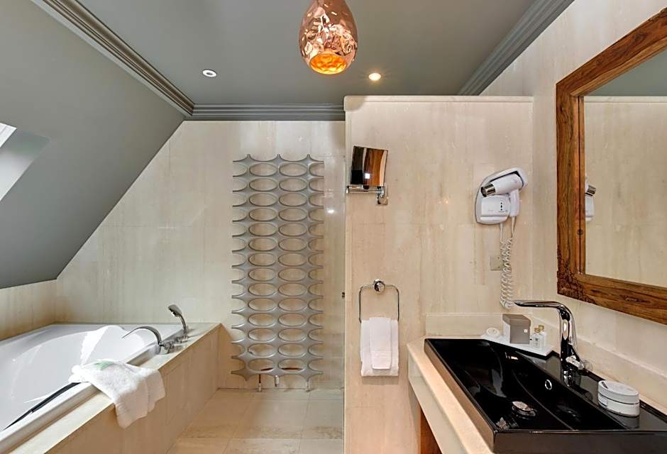 LA CHENEAUDIÈRE - Hôtel Spa - Relais & Châteaux - Restaurant étoilé