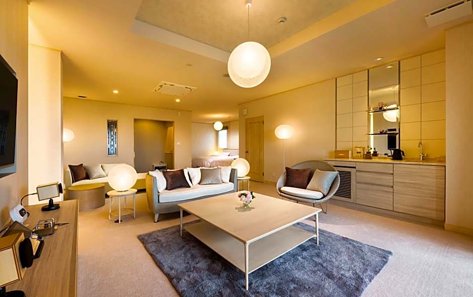 Katakura Silk Hotel