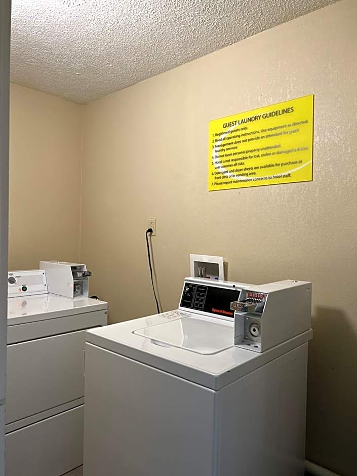 Super 8 by Wyndham Bangor