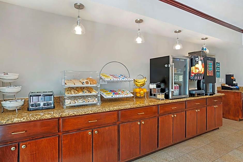 Best Western Plus Blue Angel Inn