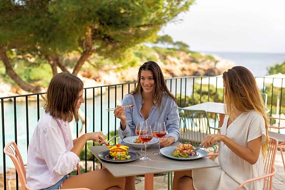 Inturotel Cala Esmeralda Beach Hotel & Spa - Adults Only