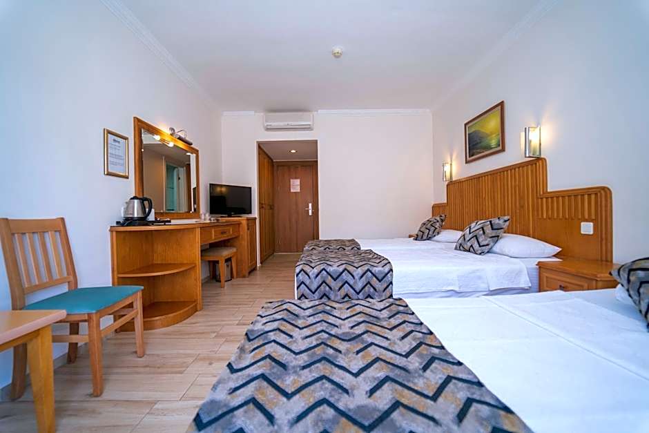 Belcehan Deluxe Hotel