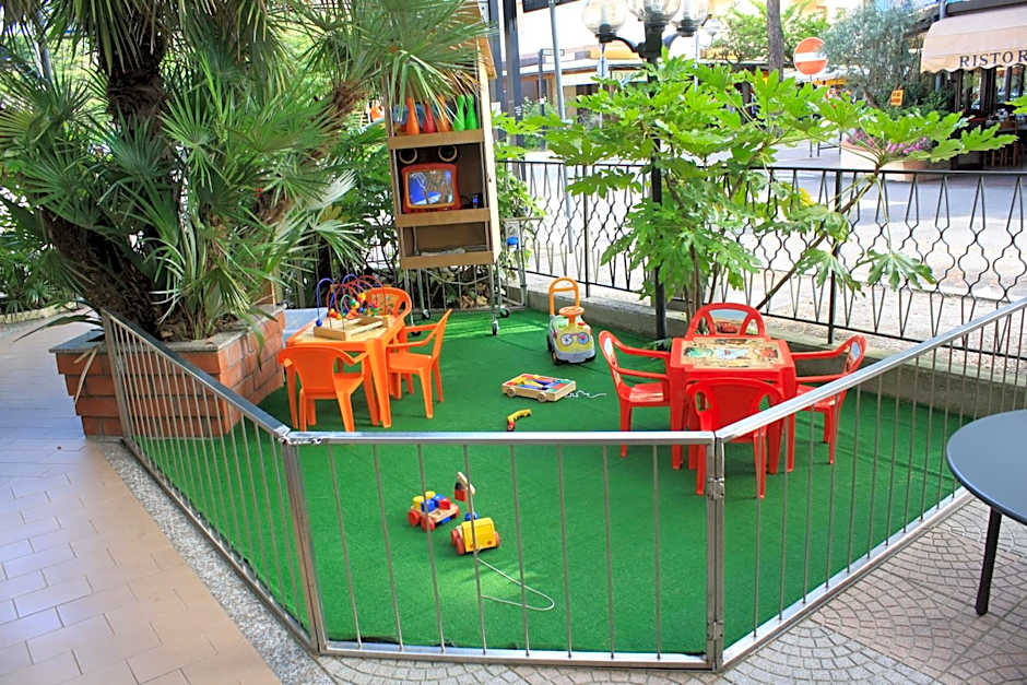 Hotel Donatella Pinarella