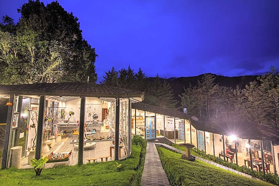 Dantica Cloud Forest Lodge