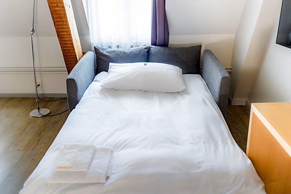 Royal Hotel - Urban Living