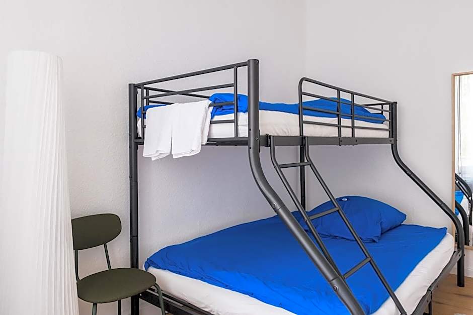 Hostel MaRu Living C9