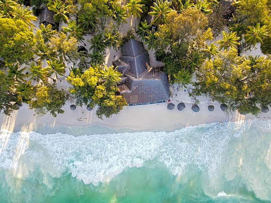 Kinazi Upepo Beach Hotel