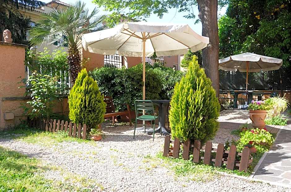 A Vinicius Et Mita Guest House