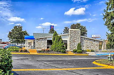 Motel 6 Hagerstown MD