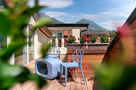 Queen Suite with Terrace