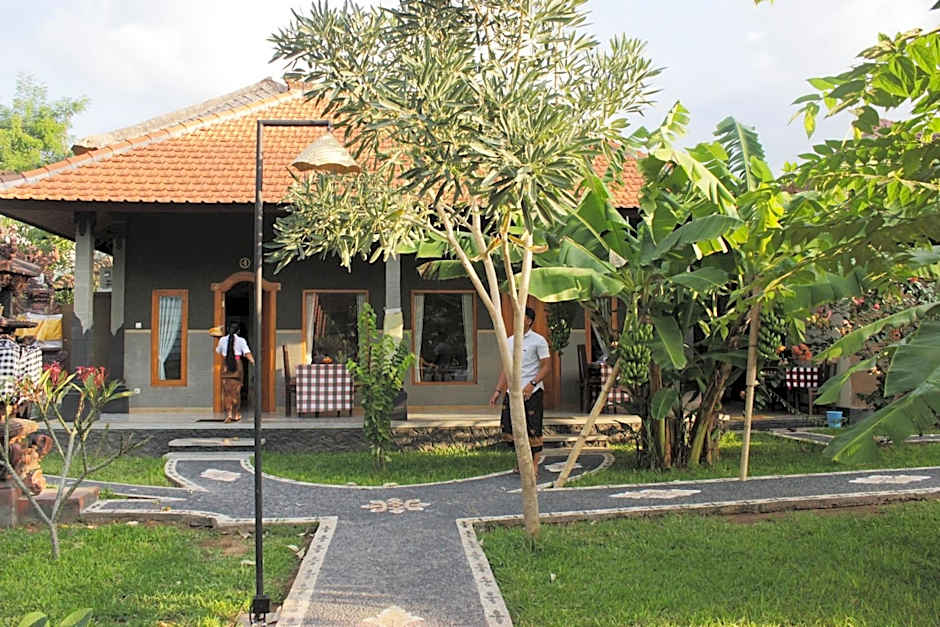 Kubu Padi Wooden House