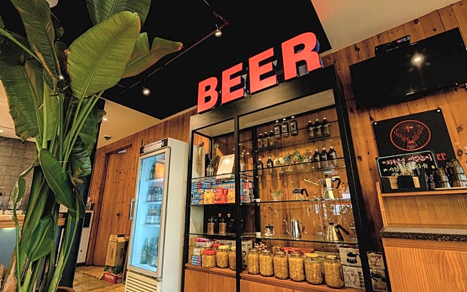 Gukje Business Hotel