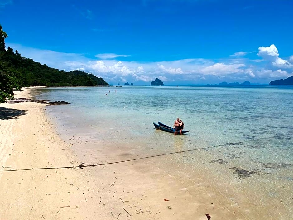 Mookboonchu Guest House, Kohmook, Trang