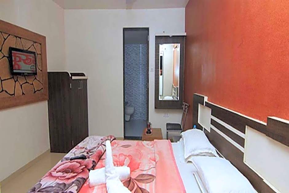 Cloud Green Residency