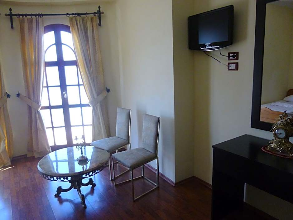 Hotel Il Conte Di Monte Cristo