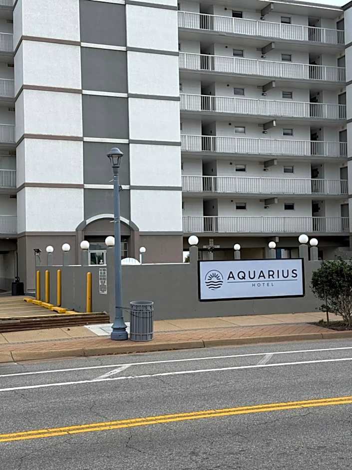 Aquarius Oceanfront Hotel
