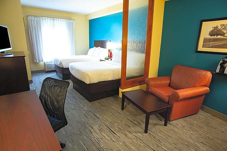 Holiday Inn Express Harrisburg West By IHG