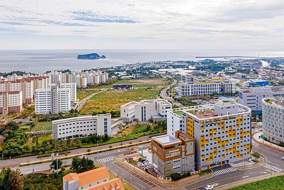 Grand Millions Hotel