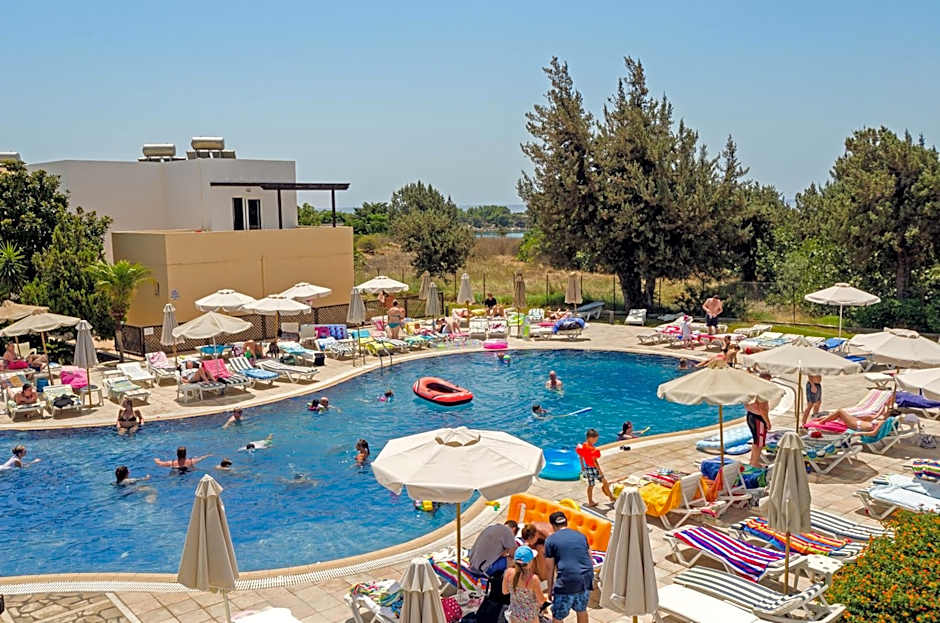 Matina Pefkos Aparthotel