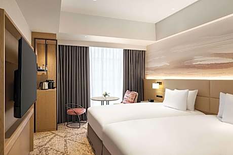 Twin Premium Family Room