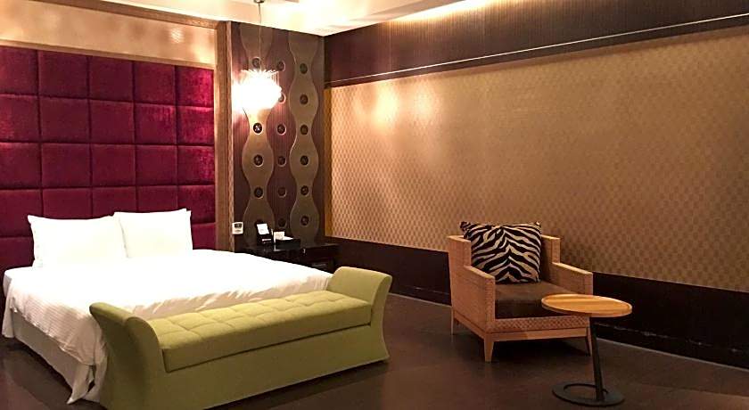 Her Home Spa Motel Douliu