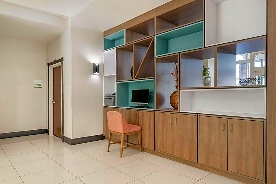 Holiday Inn Louisville Airport South By IHG