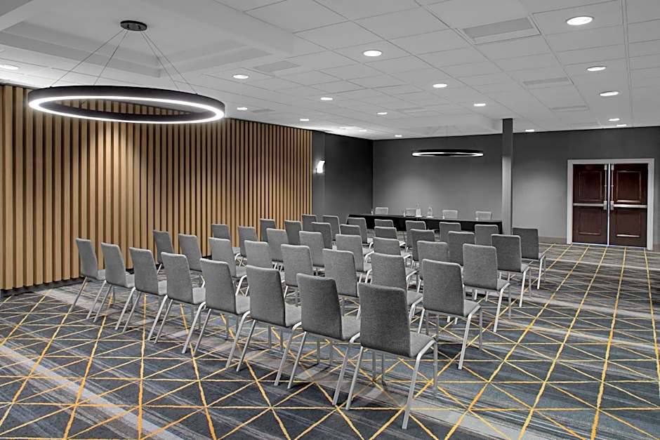 Holiday Inn Hasbrouck Heights-Meadowlands By IHG