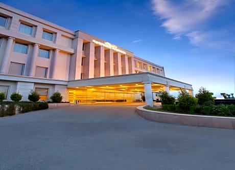 Seyfert Sarovar Premiere Dehradun