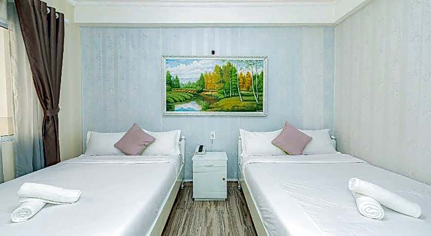 Ken's Backpackers Hotel