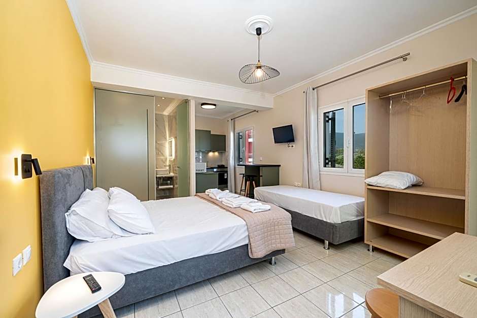 Filalithis Studios & Apartments