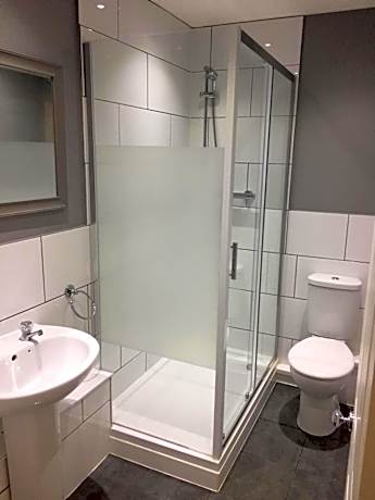 Economy Quadruple Room with Shared Bathroom