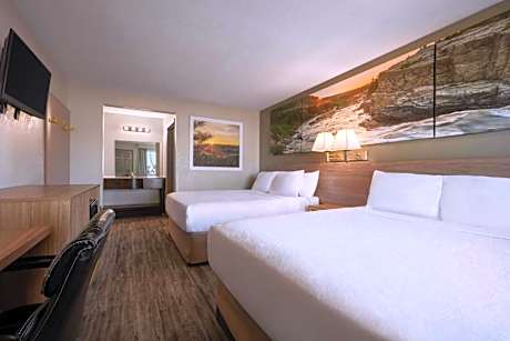 Standard Queen Room with Two Queen Beds - Non-Smoking