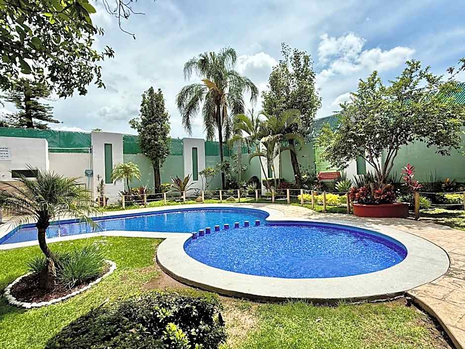 Aurea Hotel and Suites